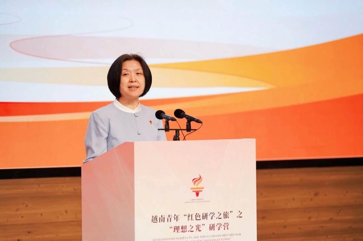 中国共青团中央国际联络部部长董霞。