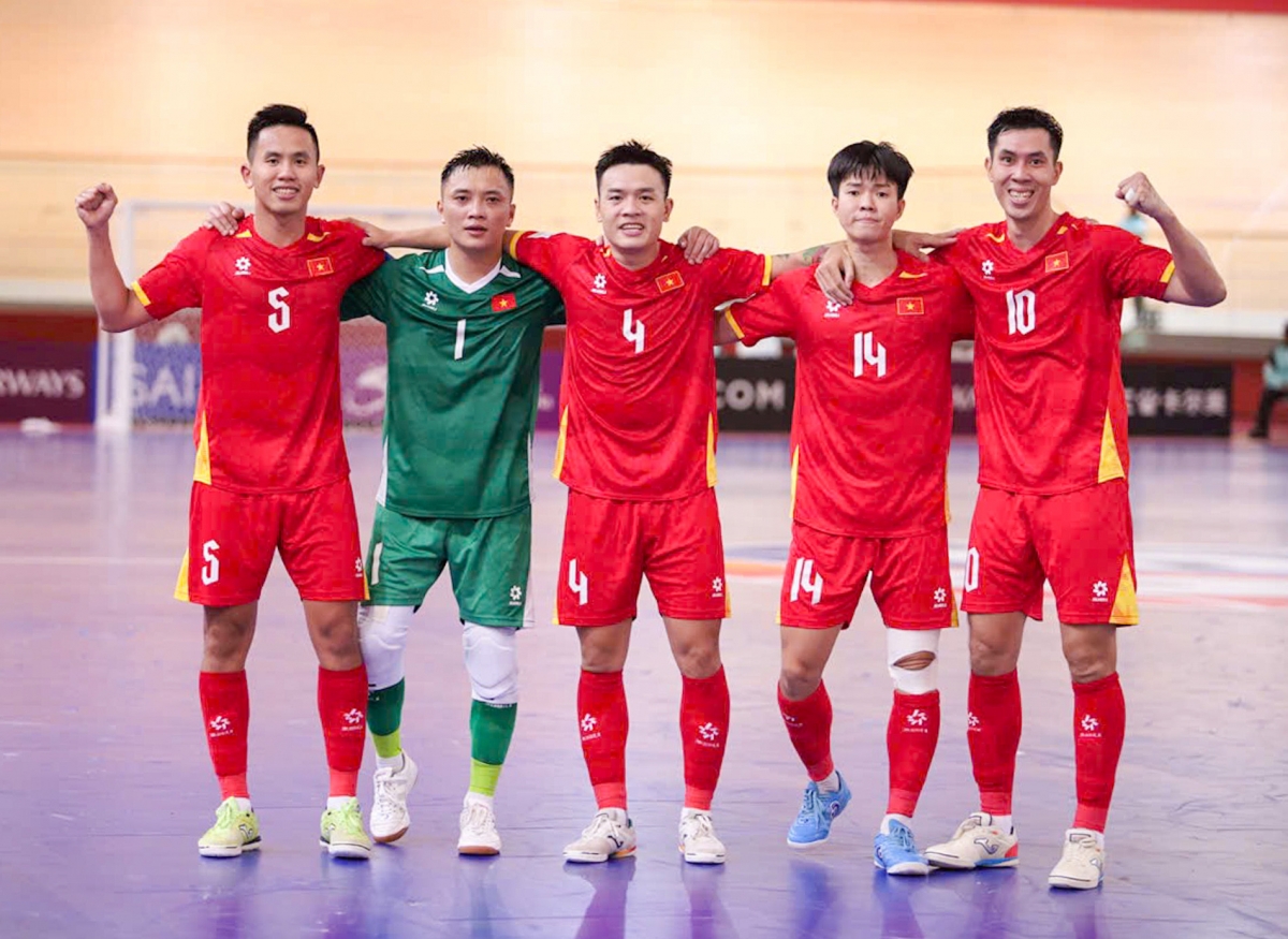 Die vietnamesische Futsal-Mannschaft erringt einen 4:0-Sieg gegen die Auswahl aus Myanmar. (Foto: vanhoathethao.vn)