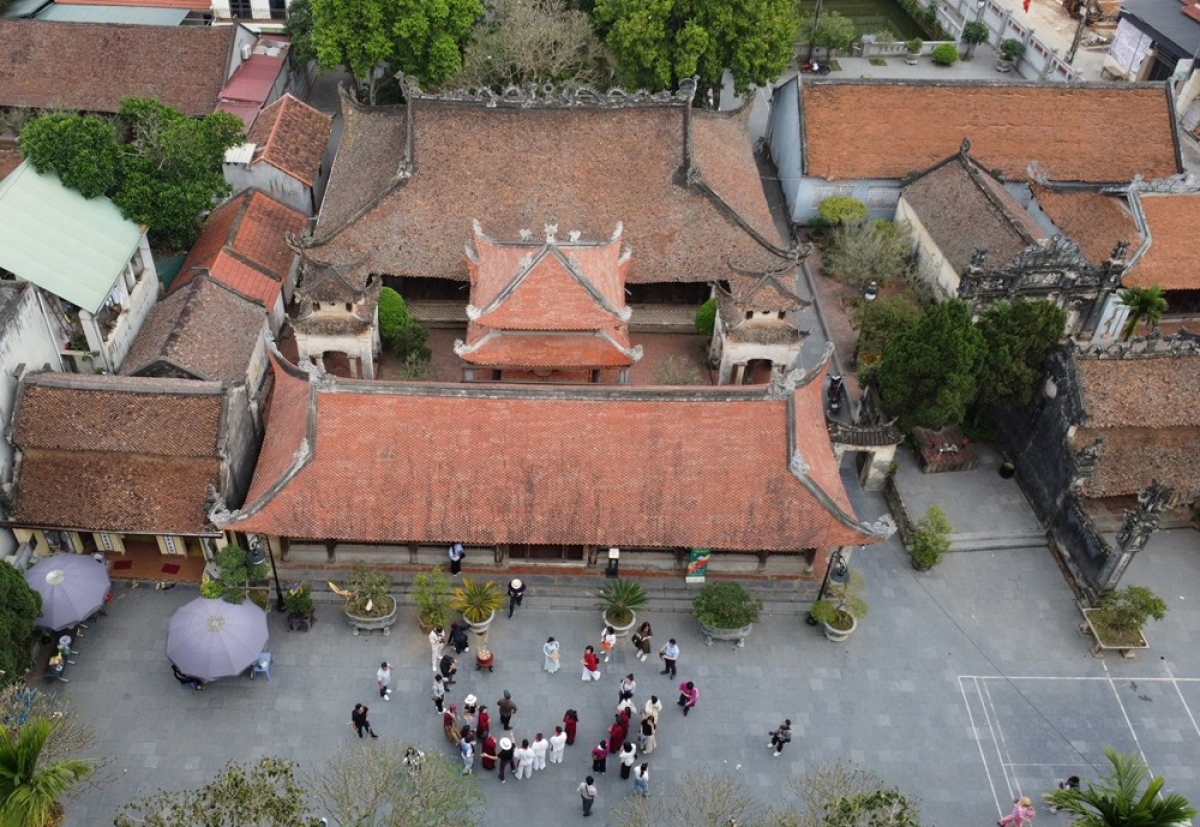 Hát xoan thường diễn ra ở các ngôi đình. Nổi tiếng hơn cả ở tỉnh Phú Thọ là ngôi đình cổ Hùng Lô hàng trăm năm tuổi. Ảnh Tuấn Anh