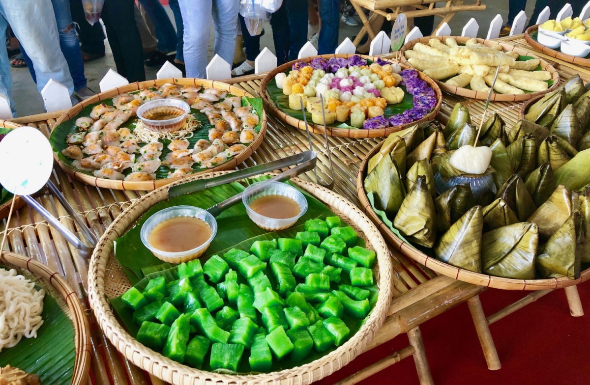 Zahlreiche typische Kuchensorten des Südens beim Festival vorgestellt. ​(Foto: mia.vn)