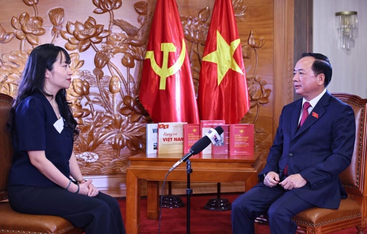 Ông Trịnh Văn Quyết, Ủy viên Bộ Chính trị, Bí thư Trung ương Đảng, Trưởng ban Tuyên giáo và Dân vận Trung ương trả lời phỏng vấn Thông tấn xã Việt Nam. Ảnh: Minh Đức 