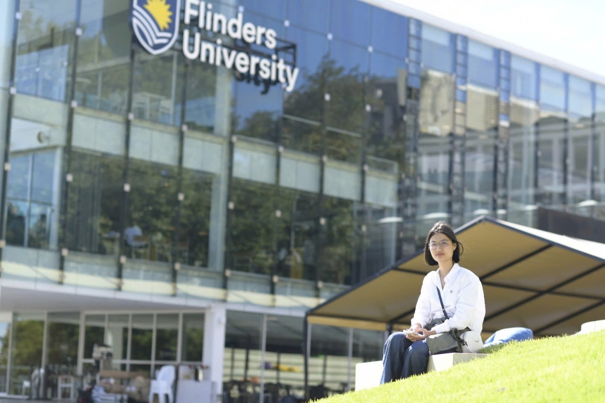 Hồ Song Hương du học sinh năm thứ nhất trường Flinders, Australia. Ảnh nvcc