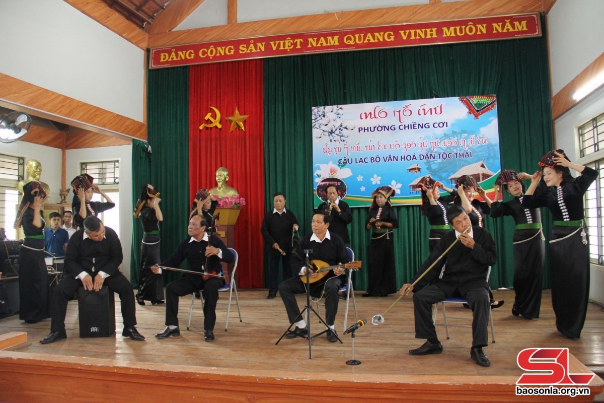 สโมสรศิลปะชุมชนเผ่าไท(Phan Trang/<a href="http://baosonla.vn/" target="_blank">baosonla.vn</a>)