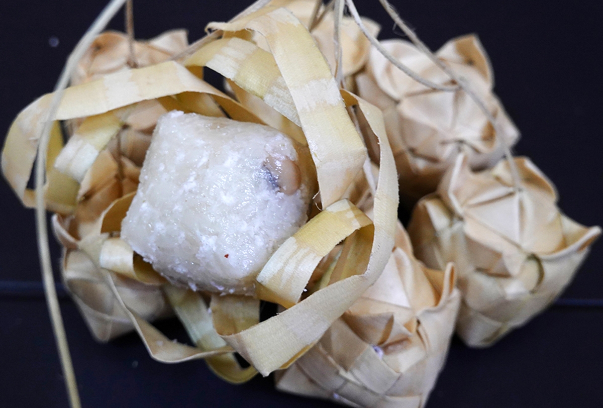 茹で上がると葉が黄色くなり、自然な香りを放つカトゥム