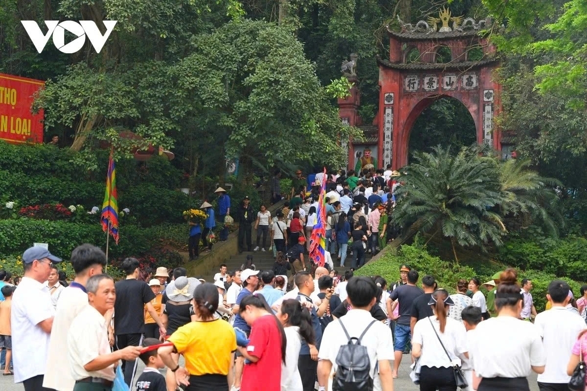 The Hung Kings Commemoration Day - Hung Temple Festival and the Ancestral Land Culture and Tourism Week in Phu Tho in 2026 takes place from April 17-26. (Photo: VOV)