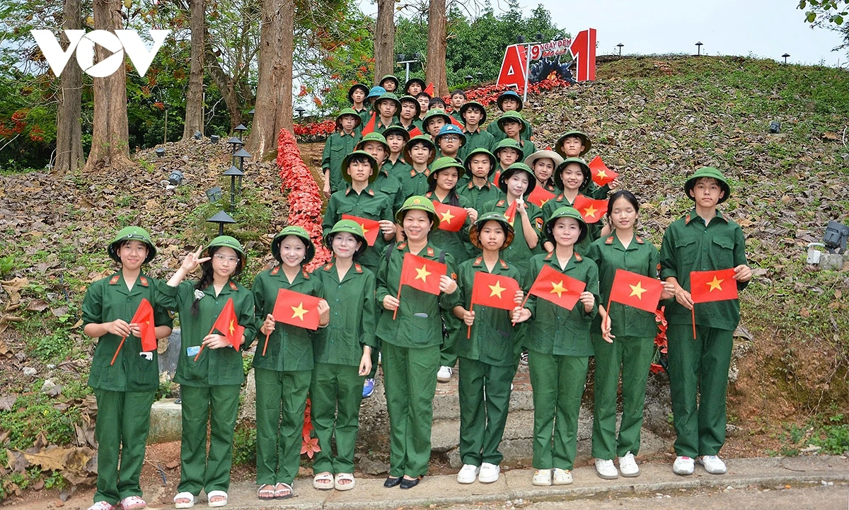 Không chỉ là nơi lưu giữ ký ức chiến tranh, Điện Biên hôm nay còn là điểm đến của lòng biết ơn và niềm tự hào dân tộc.