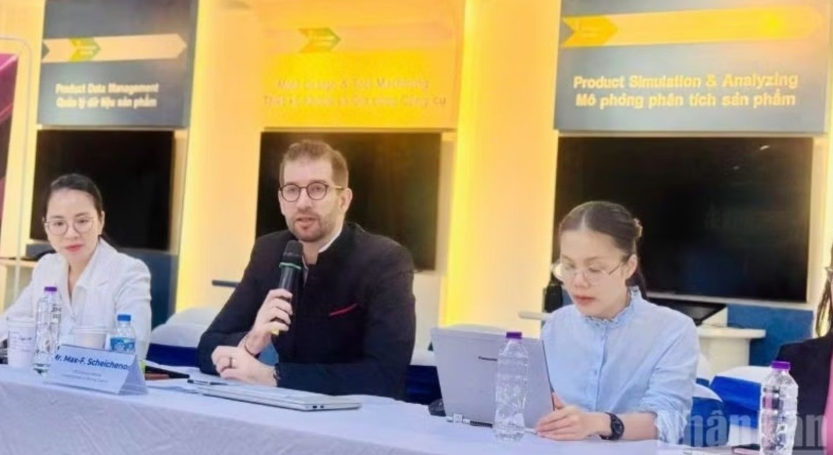 Members of the organizing board answering questions at the press conference in Hanoi on May 12, 2026 (Photo: nhandan.vn)