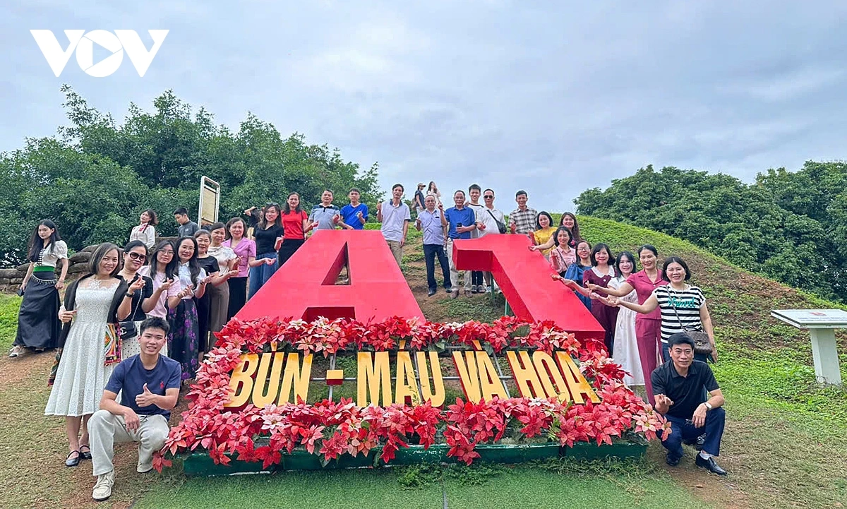 Tháng 5 ở Điện Biên chính vì thế đã trở thành điểm hẹn lịch sử...