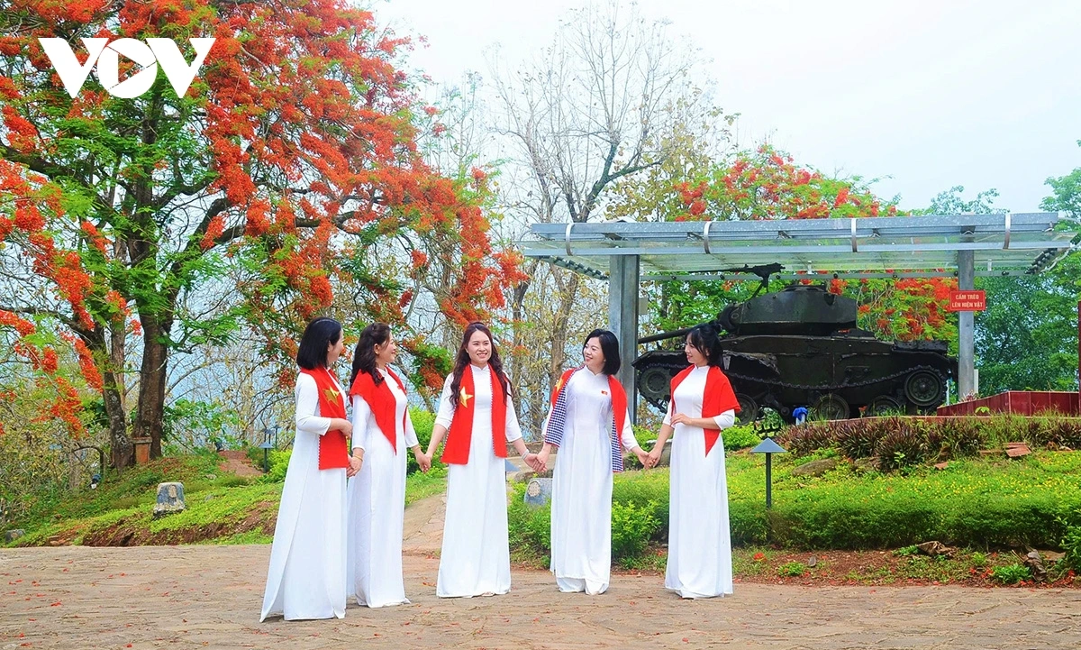 ...nhắc nhớ về giá trị của hòa bình, của độc lập hôm nay được đánh đổi bằng máu xương và tuổi xuân của biết bao thế hệ cha anh; thế hệ trẻ hôm nay bằng những hành động thiết thực, tiếp nối truyền thống để tinh thần Điện Biên Phủ sống mãi, trở thành động lực xây dựng và bảo vệ Tổ quốc trong thời đại mới.