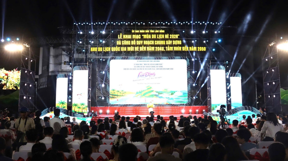 Opening ceremony of the "Summer Tourism Season 2026" and announcement of the Master Plan for the construction of Mui Ne National Tourist Area. (Photo: VOV)