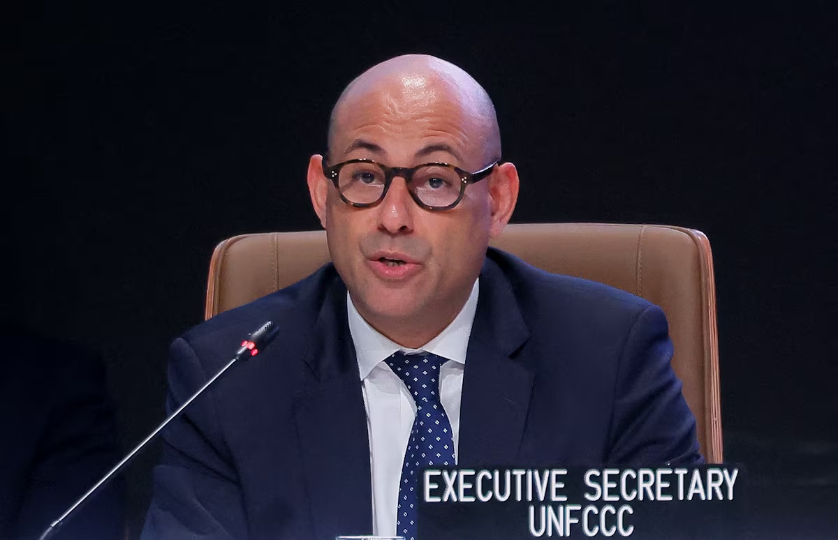 Simon Stiell, secretario ejecutivo de la CMNUCC, en la sesión de clausura de la COP29 en Bakú, Azerbaiyán, el 24 de noviembre de 2024. Foto: REUTERS/Maxim Shemetov