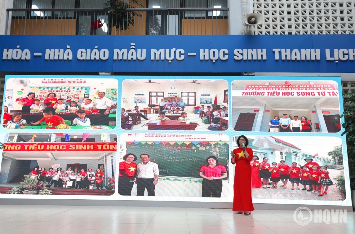Trong Trạm 2 “Khi cánh thư đến với Trường Sa”, cô giáo Phạm Hoàng Phương, Phó Hiệu trưởng đã mang đến những câu chuyện đầy xúc động về người lính nơi đảo xa. Ảnh: baohaiquanvietnam.vn. Ảnh: baohaiquanvietnam.vn