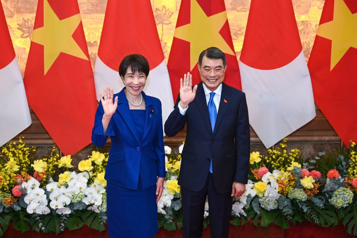 ベトナムと日本、1973年に外交関係樹立、2023年に包括的な戦略的パートナーシップへ格上げ。日本は最大の政府開発援助（ODA）供与国、主要な労働協力相手国の一つ、投資第3位、観光・貿易第4位の重要パートナー
