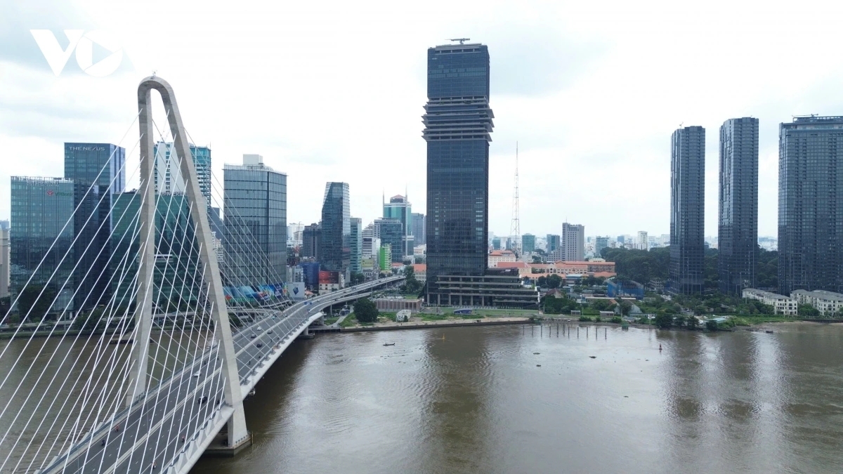 Thành phố Hồ Chí Minh xác định giải ngân đầu tư công là “đầu kéo” quan trọng cho tăng trưởng GRDP hai con số. Ảnh: VOV