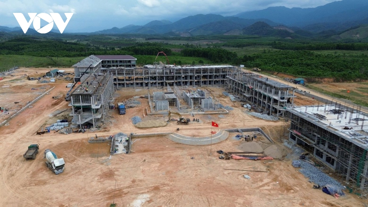 Dự án trường liên cấp xã A Lưới 3 đang đẩy nhanh tiến độ. Ảnh: VOV