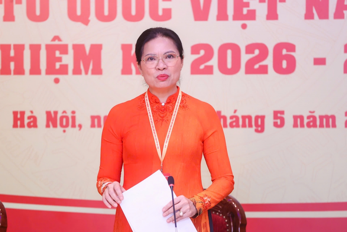 លោកស្រី ហា ធីង៉ា អនុប្រធាន និងជាអគ្គលេខាធិការនៃគណៈកម្មាធិការ​មជ្ឈិមរណសិរ្សមាតុភូមិវៀតណាម ។ រូបថត៖ VOV