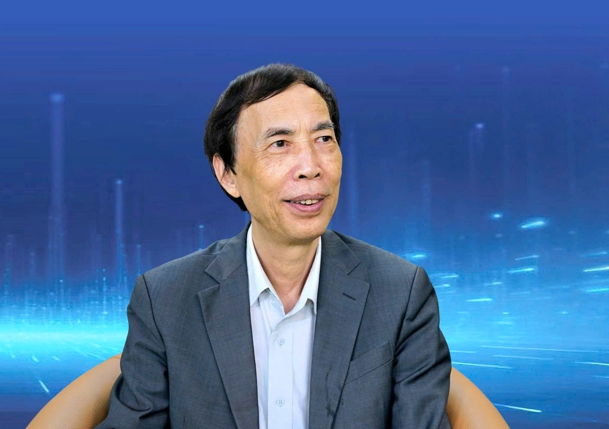 El doctor Vo Tri Thanh, director del Instituto de Estrategias de Marcas y Competitividad, adscrito al Ministerio de Industria y Comercio. Foto: Nguyen Long/ VOV