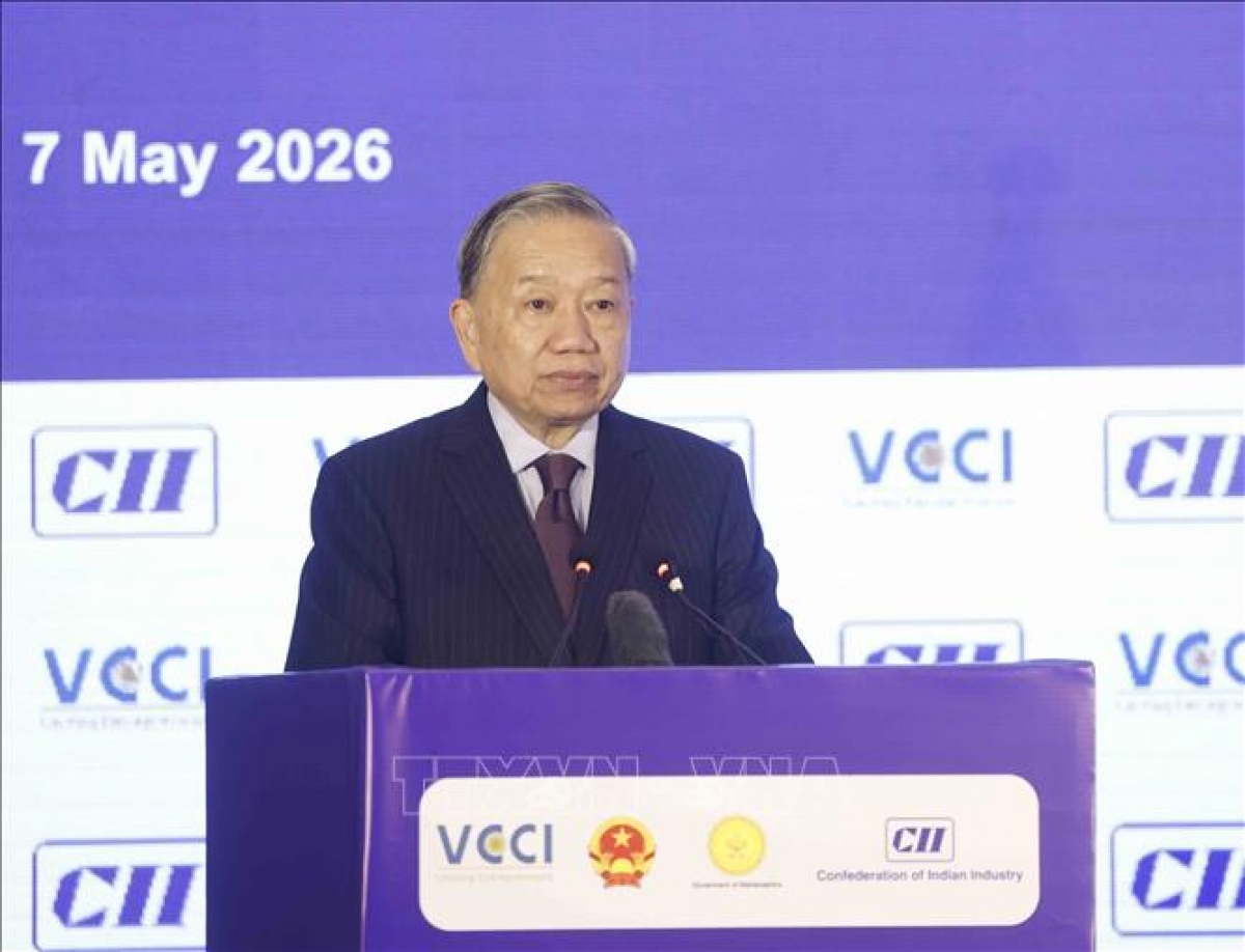 苏林总书记、国家主席在论坛上致开幕辞。
