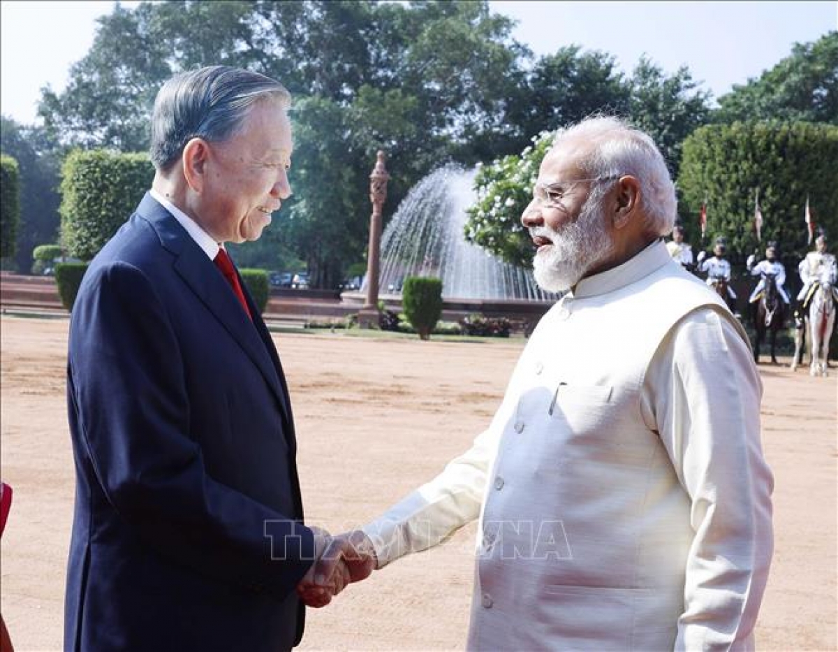 Thủ tướng Ấn Độ Narendra Modi đón Tổng Bí thư, Chủ tịch nước Tô Lâm. Ảnh: Thống Nhất/TTXVN