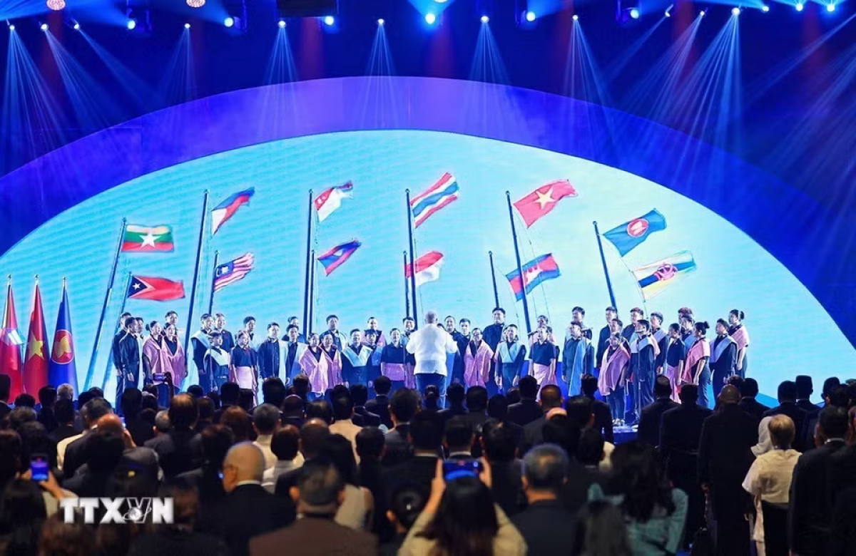 Lễ khai mạc Hội nghị Cấp cao ASEAN lần thứ 48, tại Cebu, Philippines.