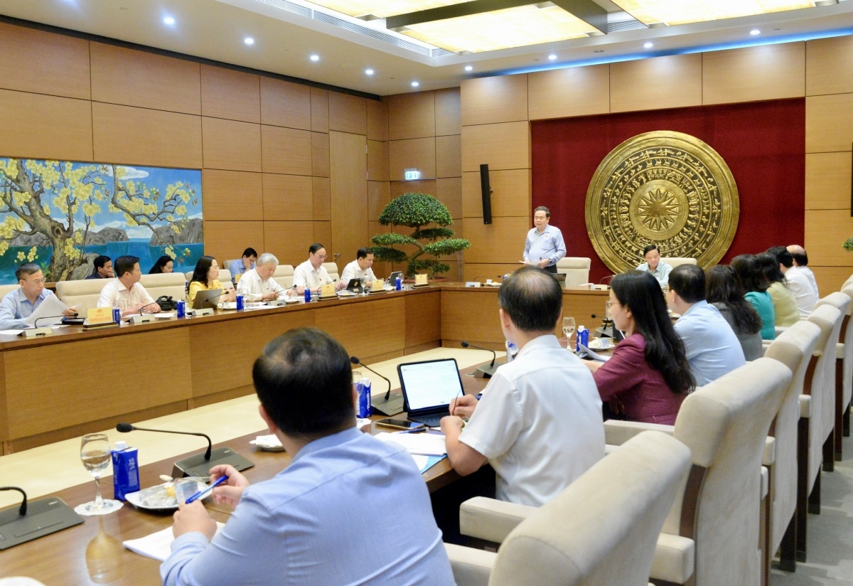 Chủ tịch Quốc hội Trần Thanh Mẫn làm việc với Thường trực Ủy ban Pháp luật và Tư pháp về nhiệm vụ trọng tâm năm 2026 và nhiệm kỳ 2026 - 2031. Ảnh: Lê Tuyết/VOV