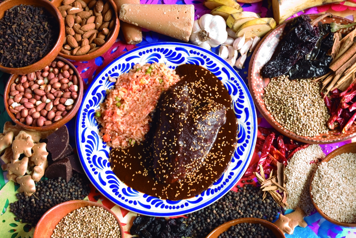 El mole poblano de México. Fuente: IMER
