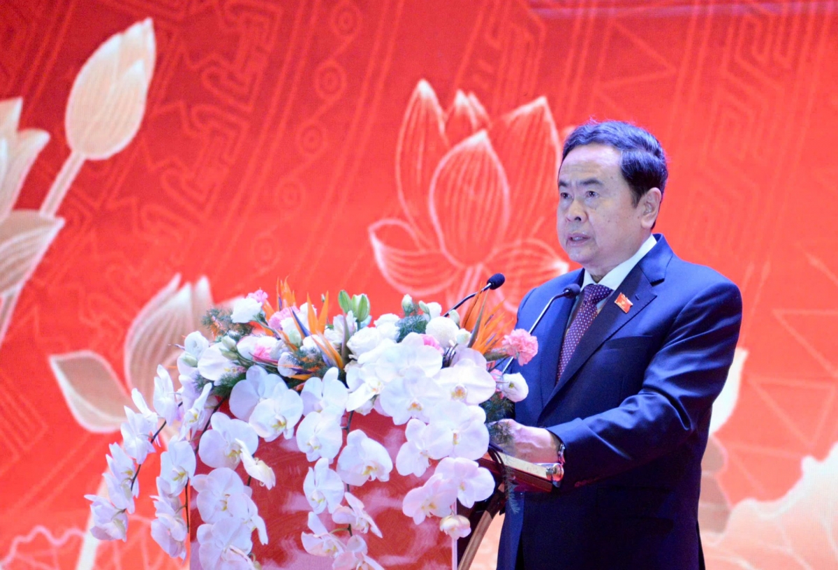 Ketua MN Tran Thanh Man berbicara pada konferensi tersebut (Foto: Le Tuyet/VOV)