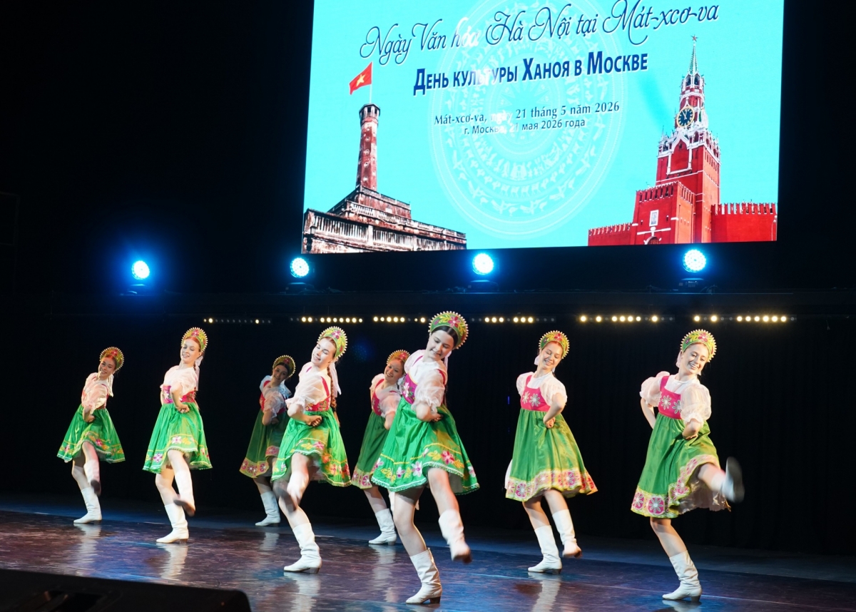 Tiết mục Kalinka tại chương trình nghệ thuật “Hà Nội – Thanh âm ngàn năm”. Ảnh: VOV-Moscow