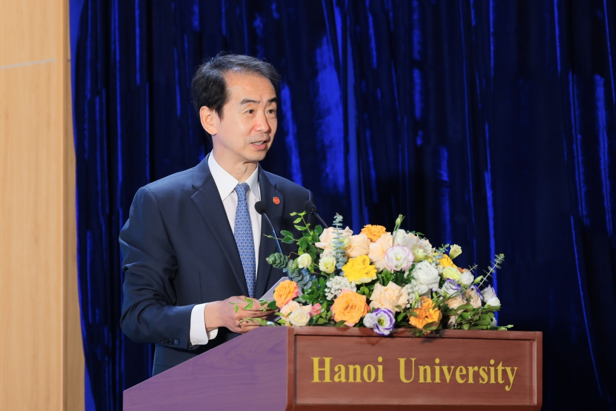 中国驻越大使何炜在比赛致辞中高度评价近年来越南汉语学习运动的蓬勃发展