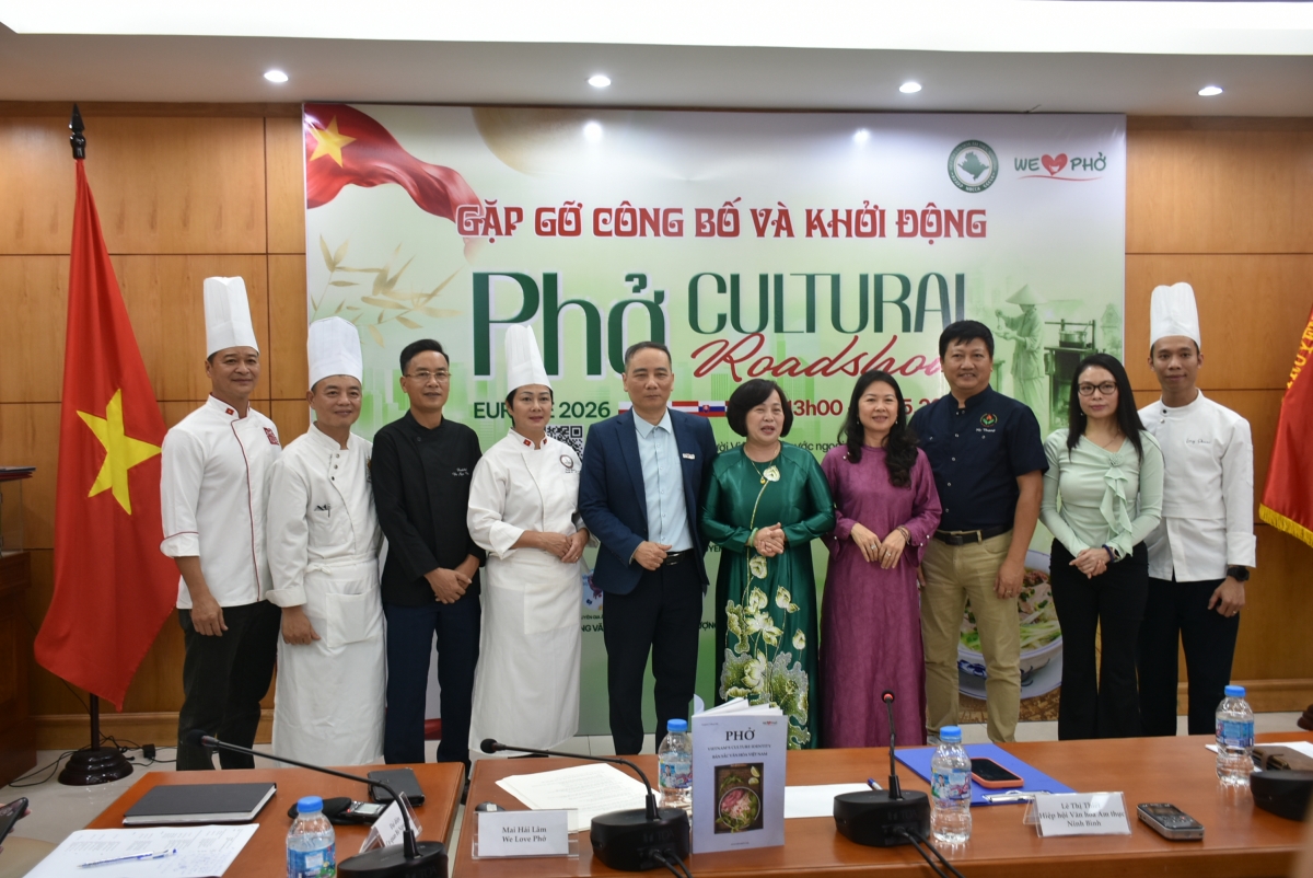 Chương trình "Phở Cultural Roadshow Europe 2026" do Hội We Love Phở phối hợp với Hiệp hội Văn hóa Ẩm thực Ninh Bình và các đối tác...tổ chức. Đây được xem là lần đầu tiên một mô hình "roadshow văn hóa- ngoại giao - cộng đồng" đa quốc gia được triển khai tại châu Âu, kết hợp quảng bá ẩm thực và văn hóa Việt Nam.