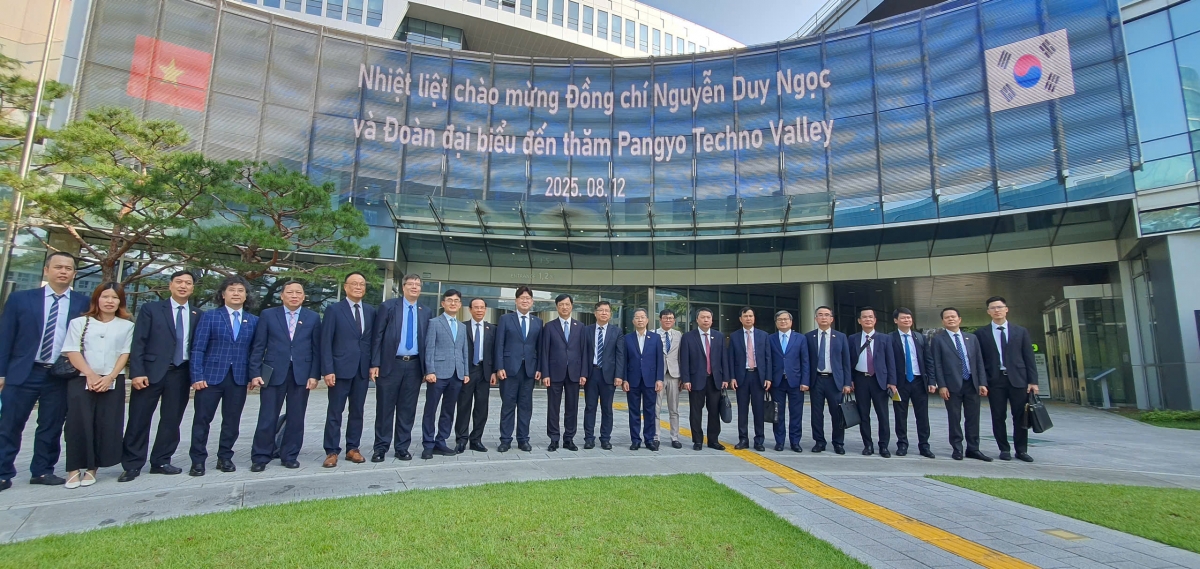 Hiệp hội VKBIA là cầu nối để đoàn cấp cao Việt Nam đến thăm và làm việc tại Khu Công nghệ Cao Pangyo (Hàn Quốc), tăng cường hợp tác Khoa học Công nghệ, Công nghiệp Công nghệ Cao và Chuyển đổi số giữa Việt Nam và Hàn Quốc