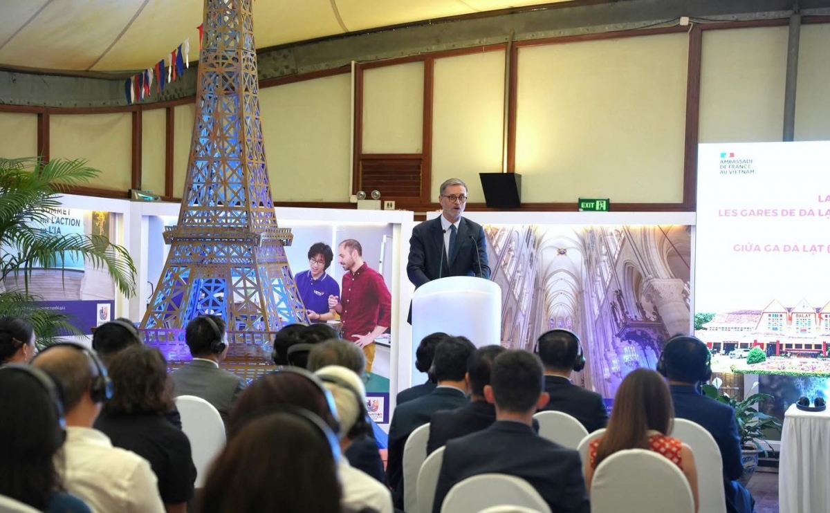 L’ambassadeur de France au Vietnam, Olivier Brochet. Photo: Ambassadeur de France