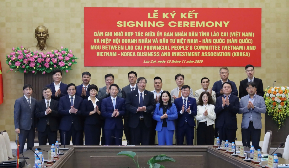 Ký kết hợp tác giữa UBND tỉnh Lào Cai (sau sáp nhập) với Hiệp hội VKBIA