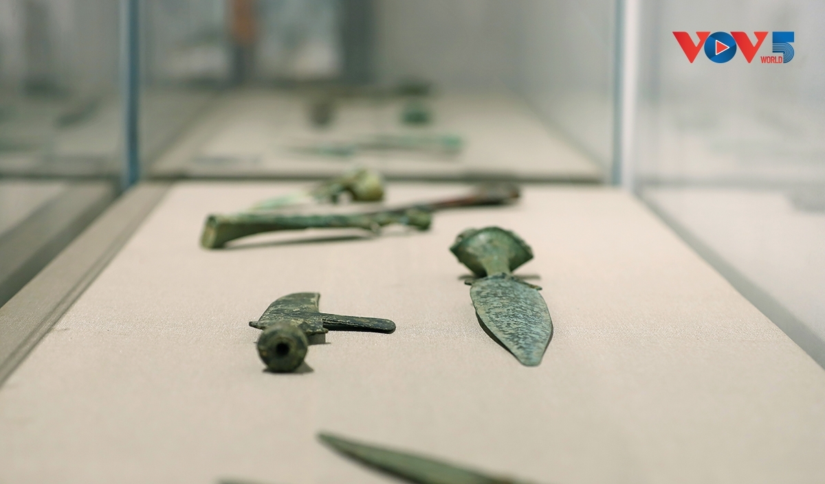 The artifacts help recreate the daily life and culture of ancient Vietnamese inhabitants.