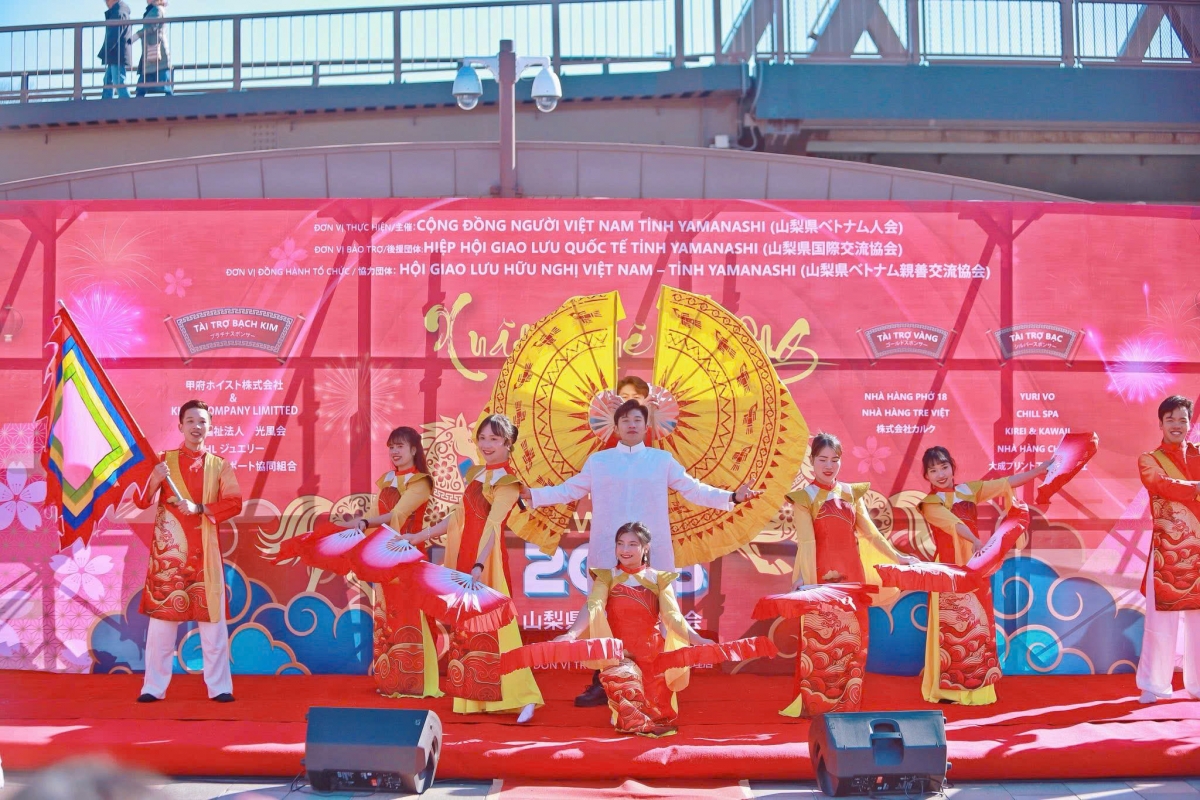 Mong rằng VIMOSA luôn giữ vững nhiệt huyết và hào khí Việt Nam, tạo thêm những dấu ấn thanh xuân tươi đẹp của mình.