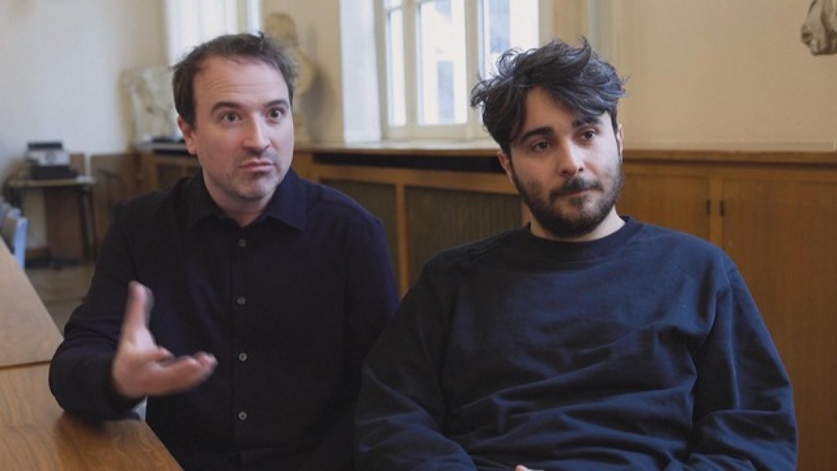 Mickael Bouffard, Giám đốc Nhà hát Molière Sorbonne và Hugo Caselles‑Dupré, nghệ sĩ, nhà nghiên cứu A.I. - Nguồn ảnh: HTV.vn