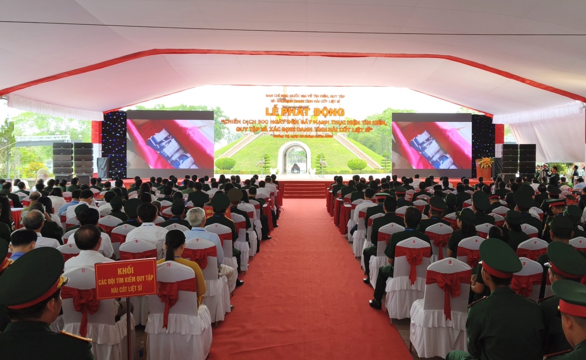 The ceremony to launch a 500-day campaign to intensify the search, recovery, and identification of fallen soldiers' remains (Photo: Thanh Hieu)