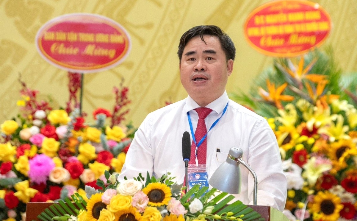 Profesor Muda, Doktor Pham Minh Tuan, Ketua Asosiasi Penerbitan Vietnam. Foto: hanoimoi.vn