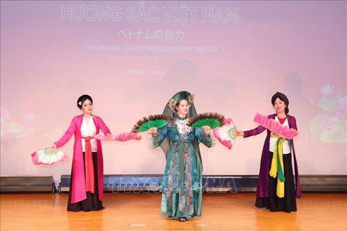 イベントで披露された演目（写真：TTXVN）
