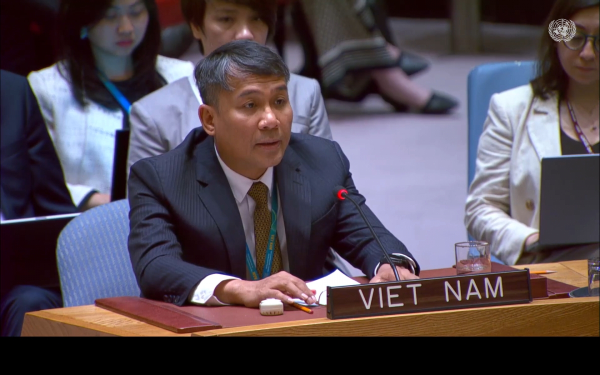 Permanent Deputy Minister of Foreign Affairs Nguyen Minh Vu speaks at the discussion session. (Photo: Ministry of Foreign Affairs.)