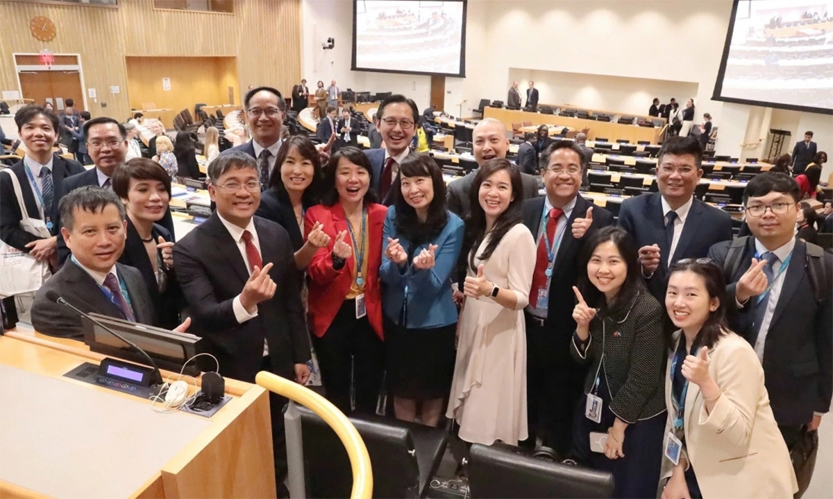 国連海洋法条約の第36回締約国会議に参加したベトナムの代表団(写真: ベトナム外務省)