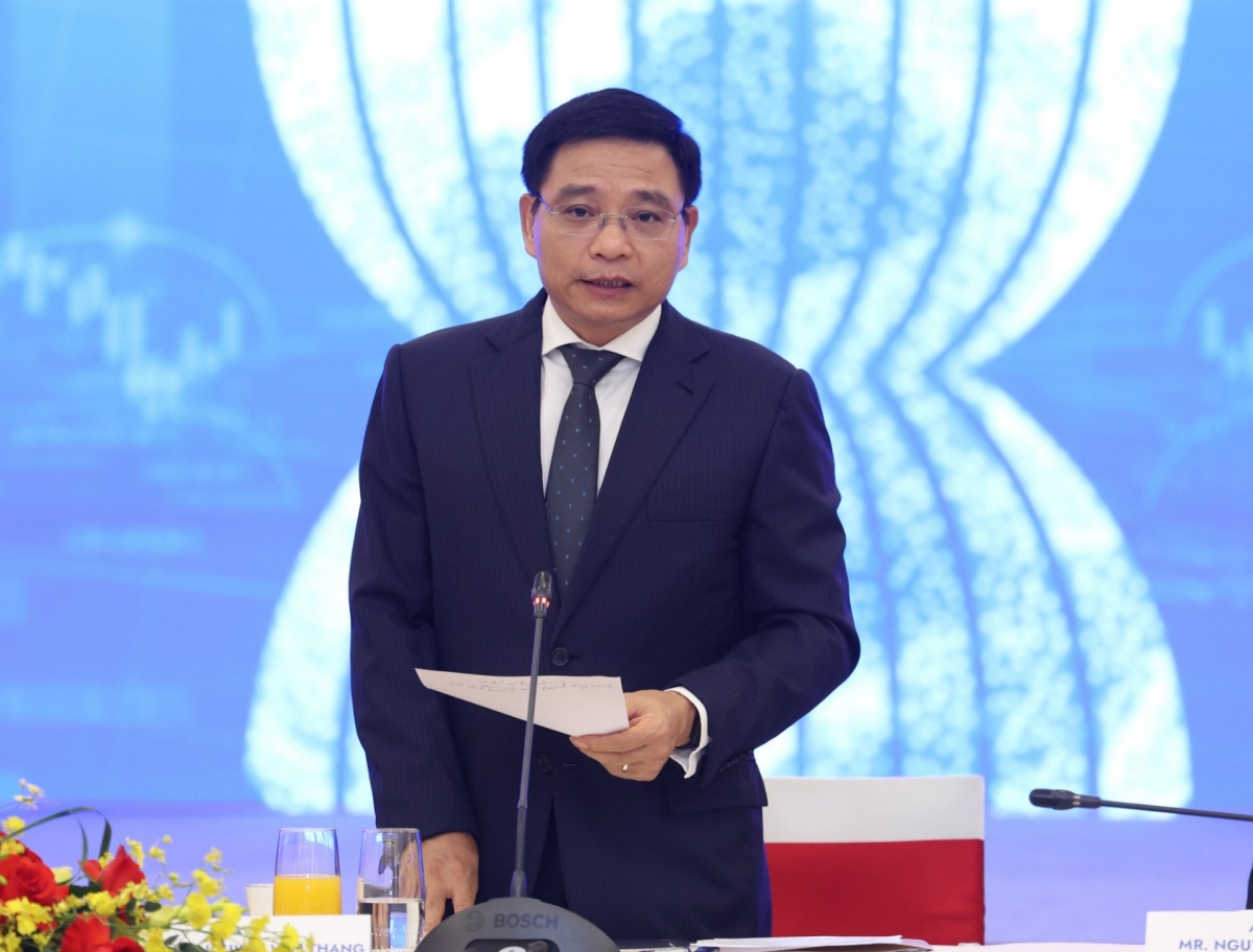 El viceprimer ministro vietnamita Nguyen Van Thang, en el debate “Construyendo un ecosistema de fintech regional: De la política a la acción”. Foto: VGP