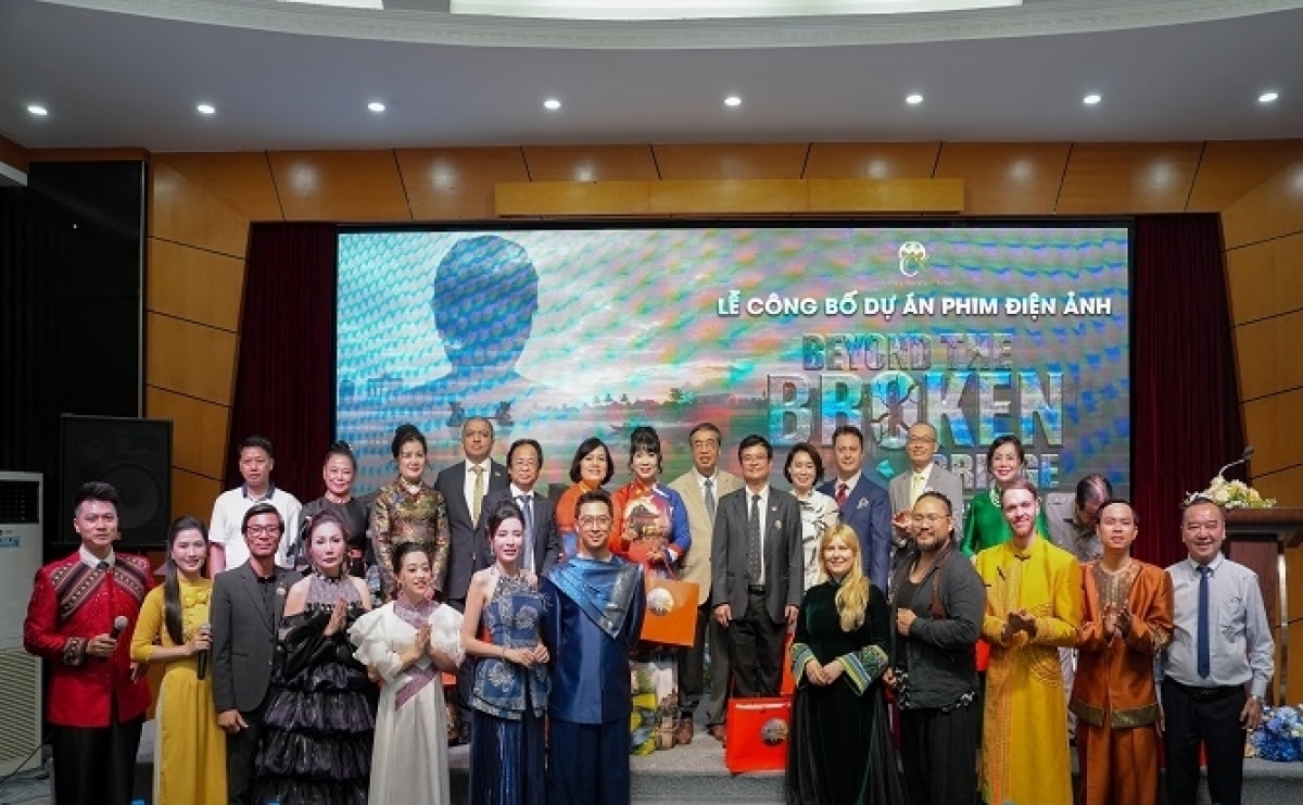 Blick auf die Präsentation des Filmprojektes. (Foto: nhipcaudautu.vn)