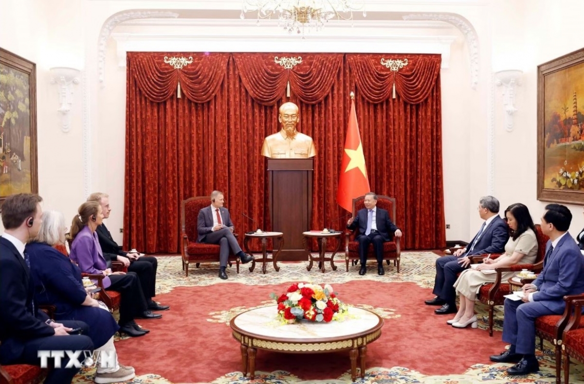 Sekjen sekaligus Presiden To Lam menerima Duta Besar Kerajaan Denmark untuk Vietnam, Nicolai Prytz, sehubungan dengan berakhirnya masa bakti duta besar di Vietnam. (Foto: Thong Nhat/VNA)
