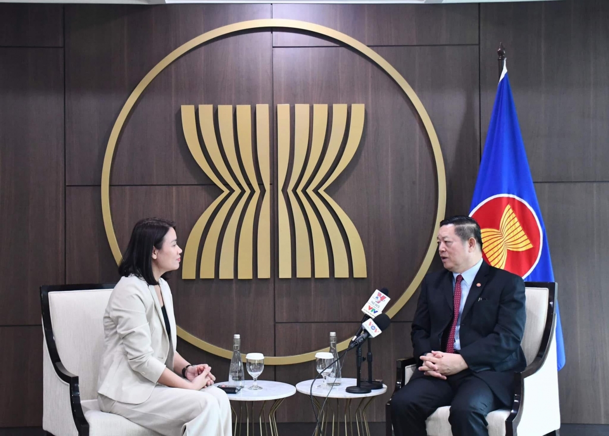 ານ​ເລ​ຂາ​ທິ​ການ​ໃຫຍ່ Kao Kim Hourn ຕອບ​ສຳ​ພາດ​ຕໍ່​ນັກ​ຂ່າວ ວິ​ທະ​ຍຸ​ກະ​ຈາຍ​ສຽງ ຫວຽດ​ນາມ ປະ​ຈຳ ອິນ​ໂດ​ເນ​ເຊຍ 