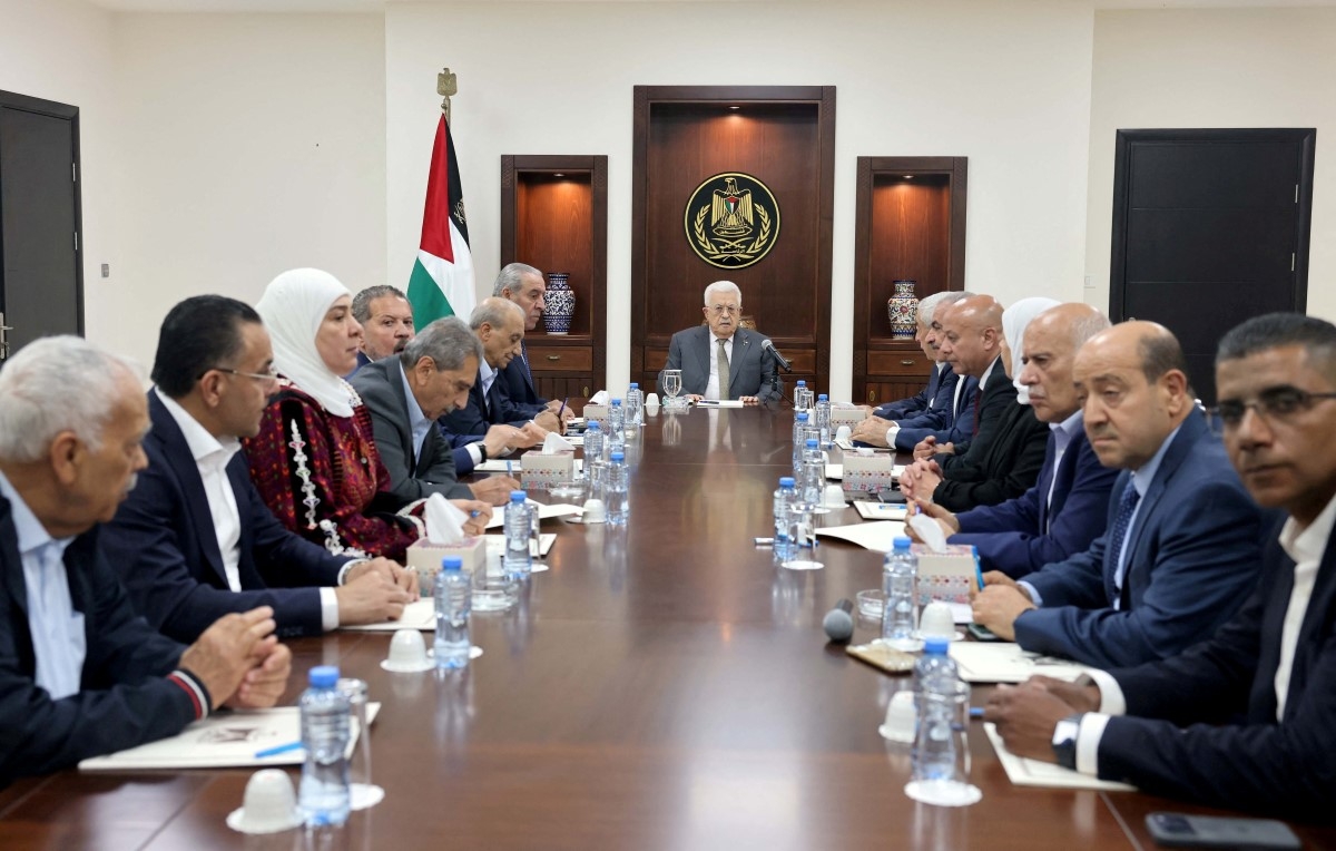 Le président palestinien Mahmoud Abbas préside une réunion du Comité central du Fatah nouvellement élu à Ramallah, en Cisjordanie occupée par Israël, le 3 juin 2026. Photo : PPO/REUTERS