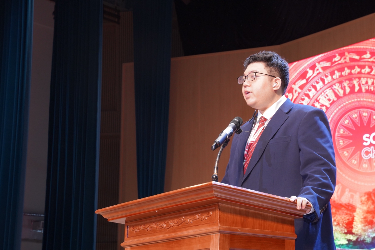 Ông Vũ Anh Tuấn - Trưởng Ban tổ chức ASDC - Nhà sáng lập Học viện Tranh biện và Thuyết trình Veritas. Ảnh VADP