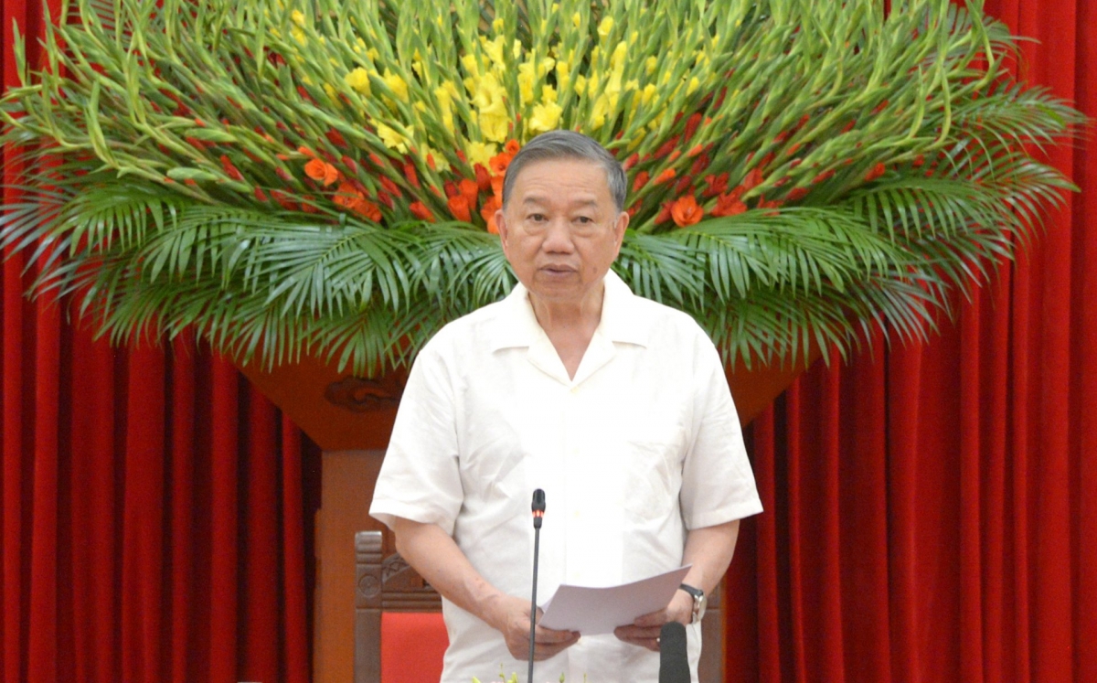 Party General Secretary and State President To Lam speaks at the working session. (Photo: Van Hieu/VOV)