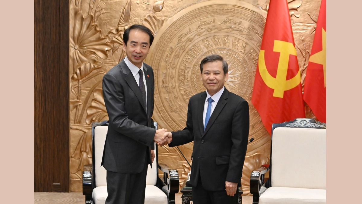 Ủy viên Bộ Chính trị, Bí thư Trung ương Đảng, Trưởng Ban Nội chính Trung ương Lê Minh Trí tiếp ông Hà Vĩ, Đại sứ đặc mệnh toàn quyền nước Cộng hòa nhân dân Trung Hoa tại Việt Nam. Ảnh: Thuý Hằng/VOV