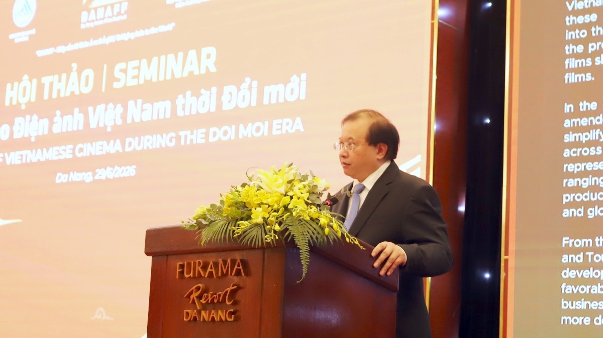 Ta Quang Dong, viceministro de Cultura, Deportes y Turismo, interviene en el seminario. Foto: Dinh Thieu/VOV